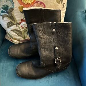 Fur lined UGG boots